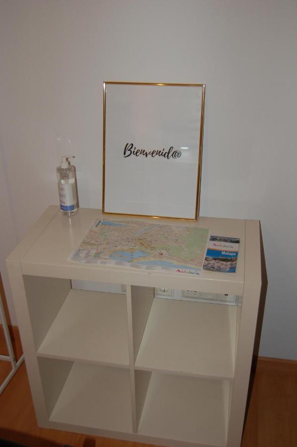 Amplio Estudio En Centro Y Playa Victoria 13 Apartment Малага Екстериор снимка