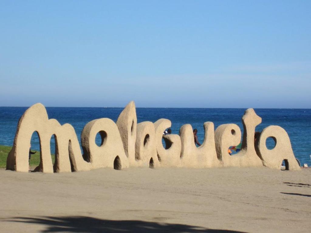 Amplio Estudio En Centro Y Playa Victoria 13 Apartment Малага Екстериор снимка